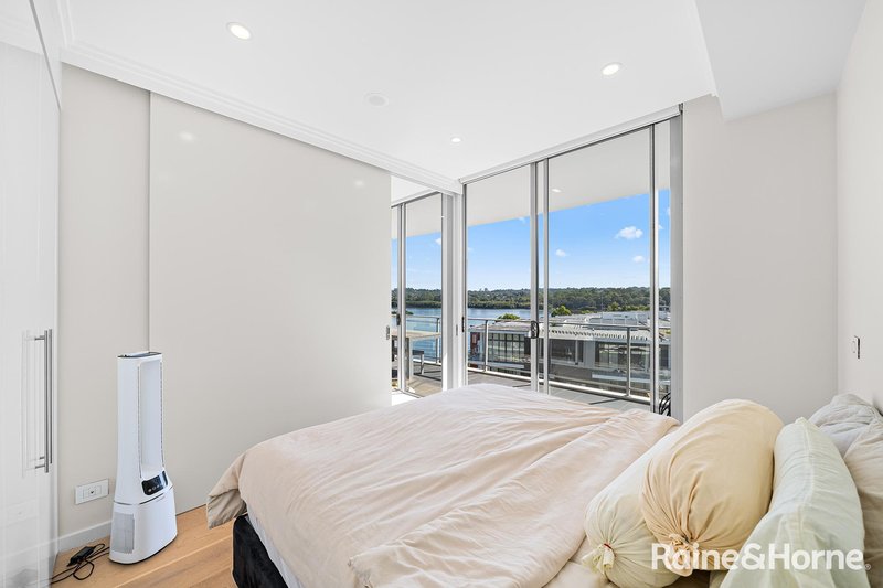 Photo - 701B/3 Timbrol Avenue, Rhodes NSW 2138 - Image 3