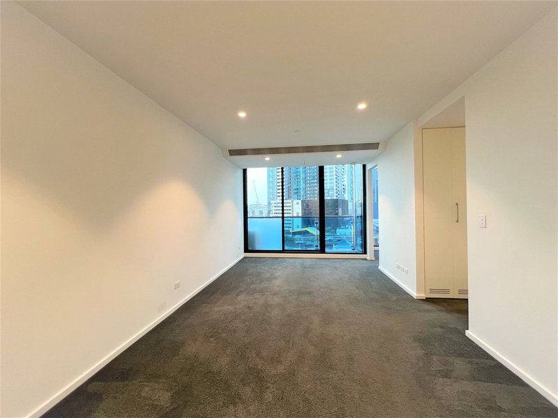 Photo - 702/1 Balston Street, Southbank VIC 3006 - Image 3