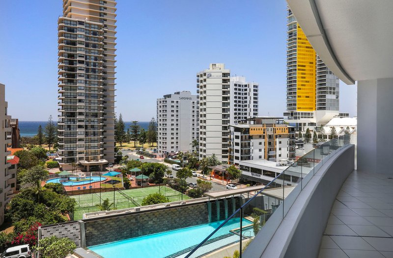 Photo - 702/17 Albert Avenue, Broadbeach QLD 4218 - Image 4