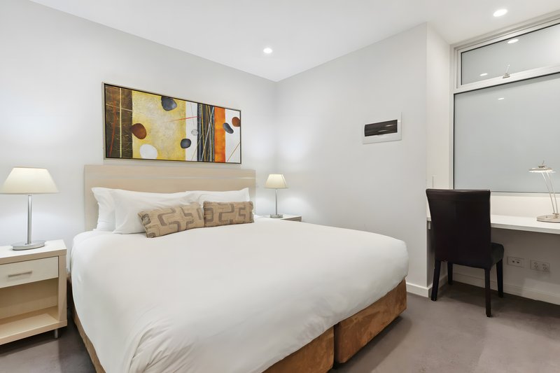 Photo - 702/185 Morphett Street, Adelaide SA 5000 - Image 5