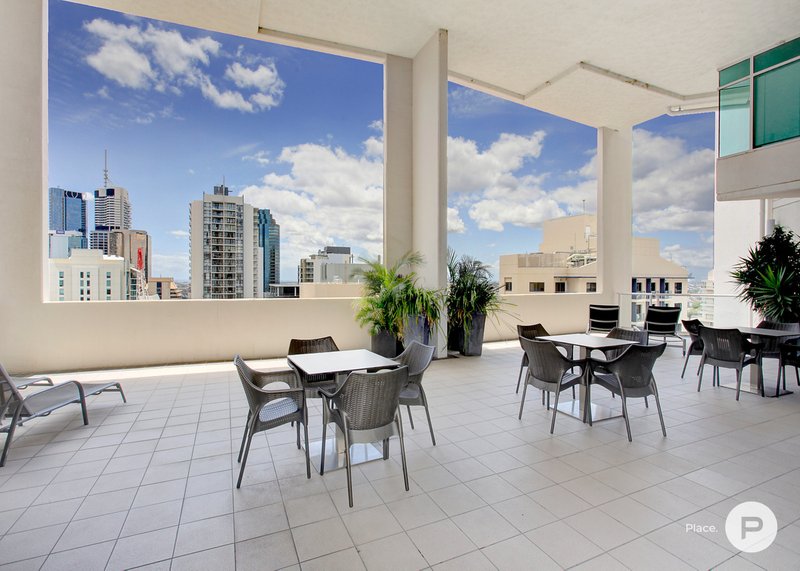 Photo - 702/21 Mary Street, Brisbane City QLD 4000 - Image 9