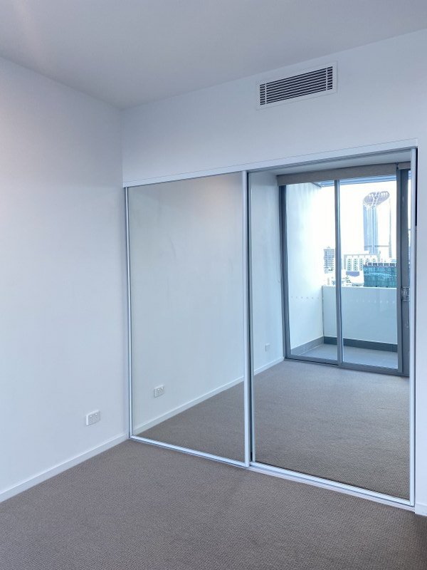 Photo - 702/32 Russell Street, South Brisbane QLD 4101 - Image 5