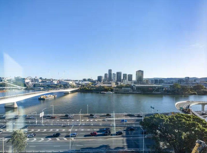 Photo - 702/8 Adelaide Street, Brisbane City QLD 4000 - Image 6