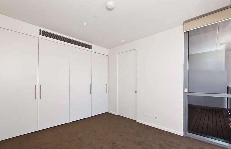 Photo - 702/8 Adelaide Terrace, East Perth WA 6004 - Image 4