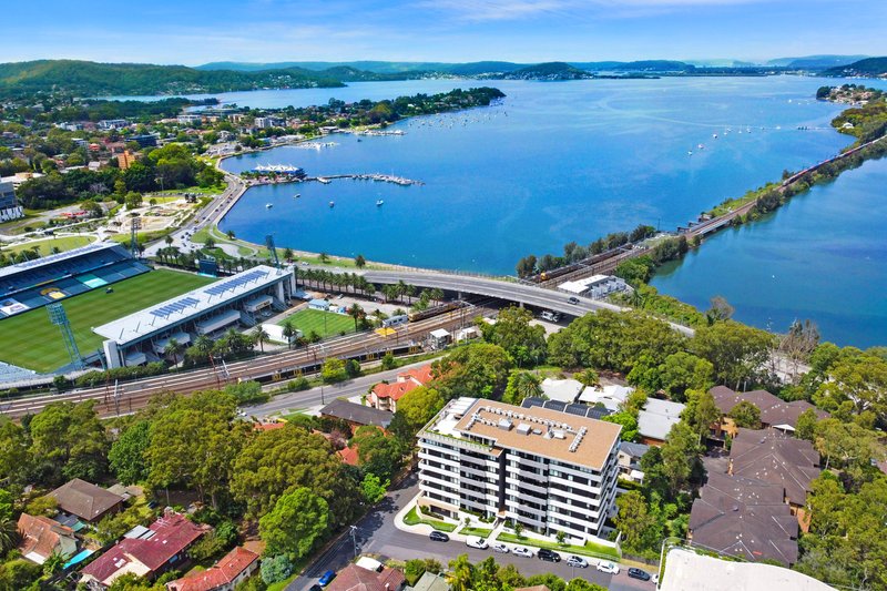 Photo - 702/8 St George Street, Gosford NSW 2250 - Image 13