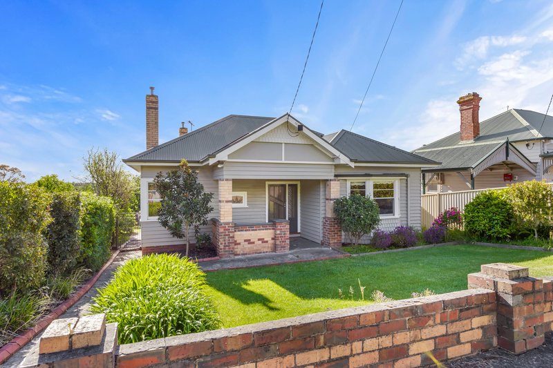 Photo - 703 Neill Street, Soldiers Hill VIC 3350 - Image 18