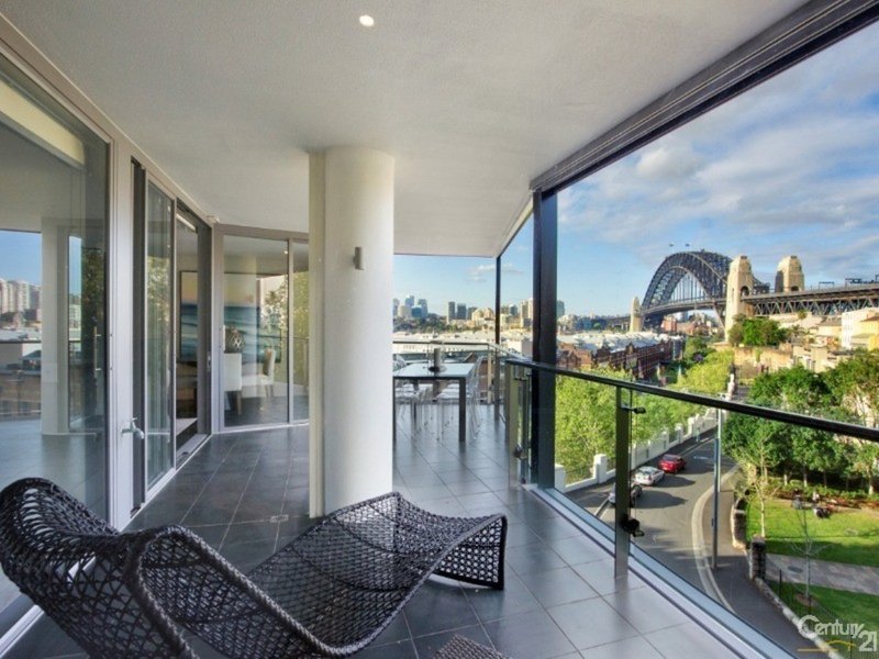 Photo - 703/1 Pottinger St , Sydney NSW 2000 - Image 2