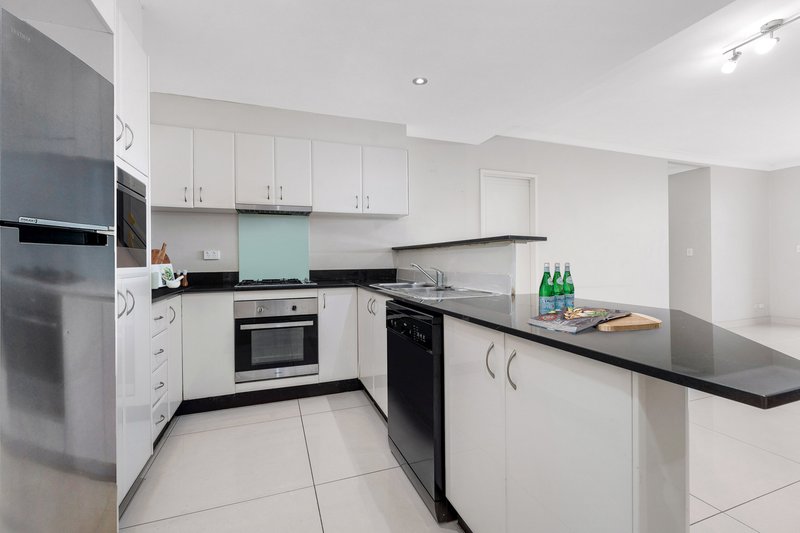 Photo - 703/16-20 Meredith Street, Bankstown NSW 2200 - Image 3