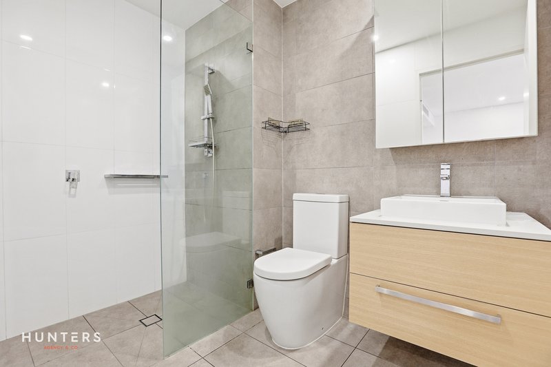 Photo - 703/21 Hassall Street, Parramatta NSW 2150 - Image 10