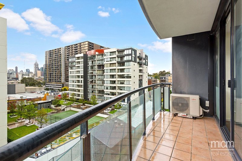 Photo - 703/28 Bank Street, South Melbourne VIC 3205 - Image 4