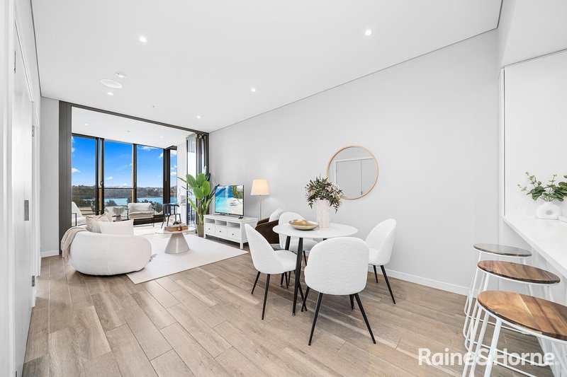 Photo - 703/3 Foreshore Place, Wentworth Point NSW 2127 - Image 9