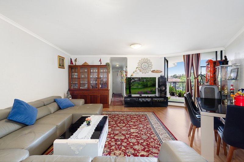 Photo - 703/5 Keats Avenue, Rockdale NSW 2216 - Image 2