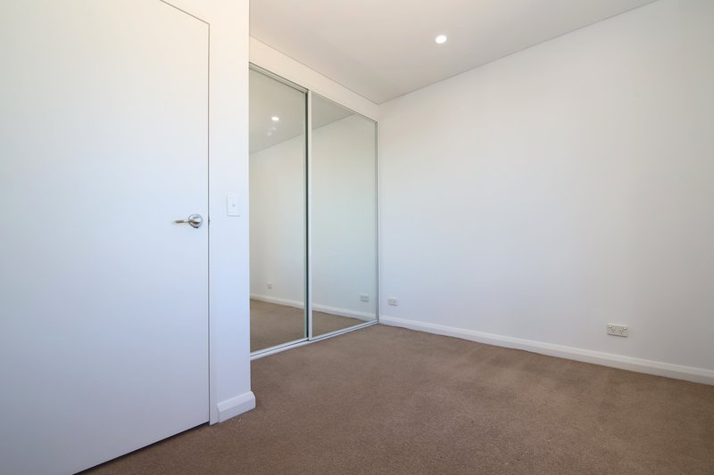 Photo - 703/61-63 Rickard Road, Bankstown NSW 2200 - Image 3