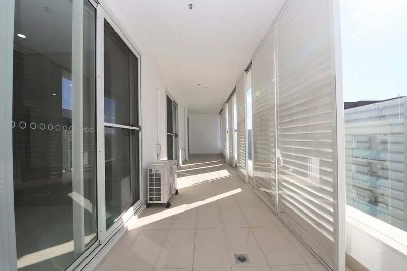 Photo - 703/61-63 Rickard Road, Bankstown NSW 2200 - Image 7