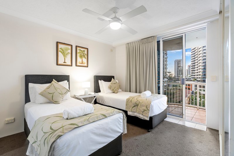 Photo - 703/8 Philip Avenue, Broadbeach QLD 4218 - Image 8