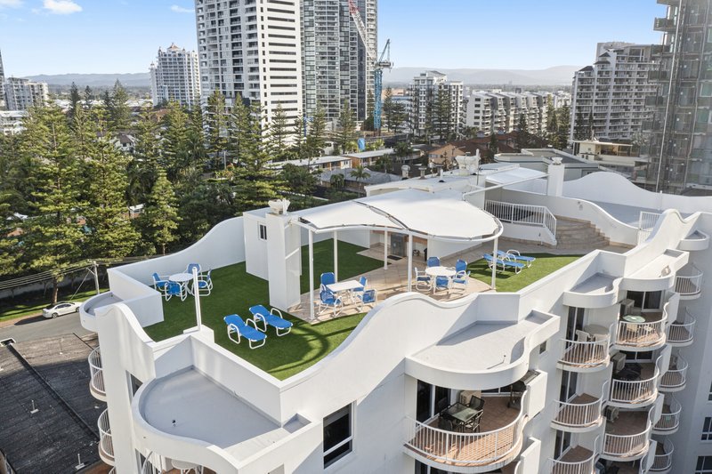 Photo - 703/8 Philip Avenue, Broadbeach QLD 4218 - Image 17