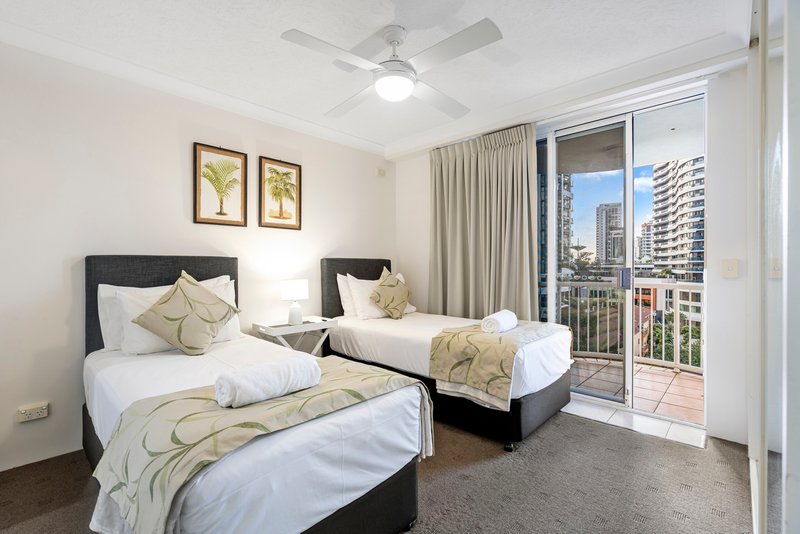 Photo - 703/8 Philip Avenue, Broadbeach QLD 4218 - Image 11