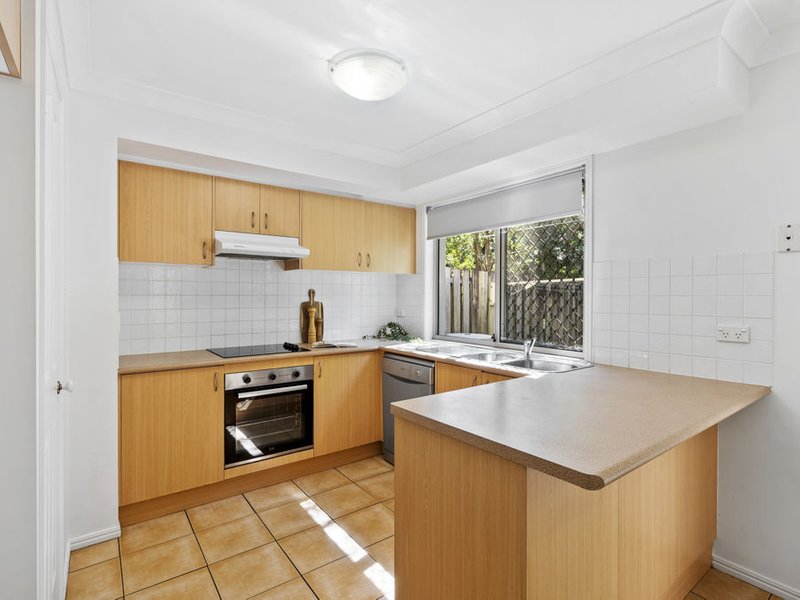 Photo - 70/391 Belmont Road, Belmont QLD 4153 - Image 3