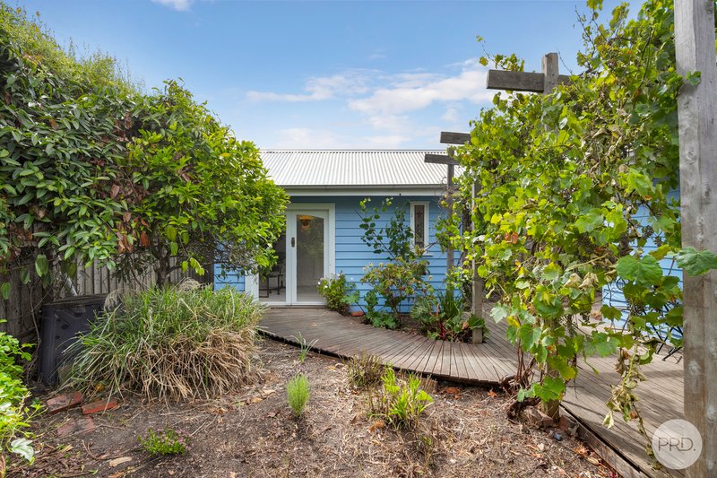 Photo - 704 Gregory Street, Soldiers Hill VIC 3350 - Image 12