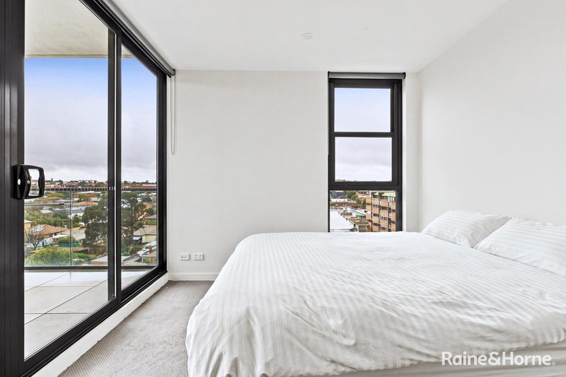 Photo - 704/1 Olive York Way, Brunswick West VIC 3055 - Image 4