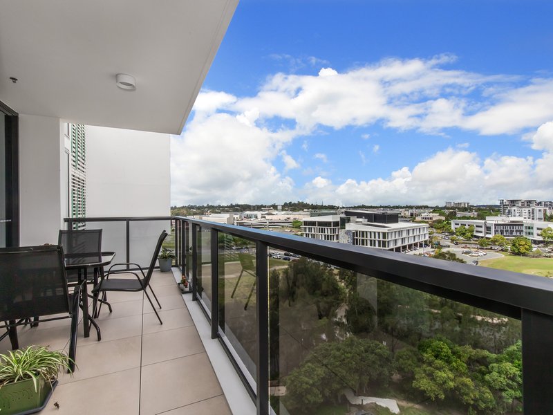 Photo - 704/1 Waterfront Place, Robina QLD 4226 - Image 2