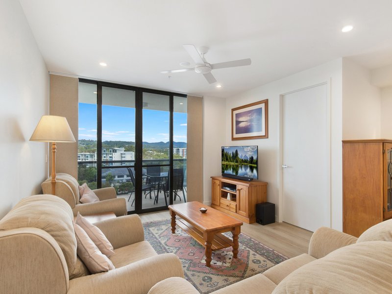 Photo - 704/1 Waterfront Place, Robina QLD 4226 - Image 9