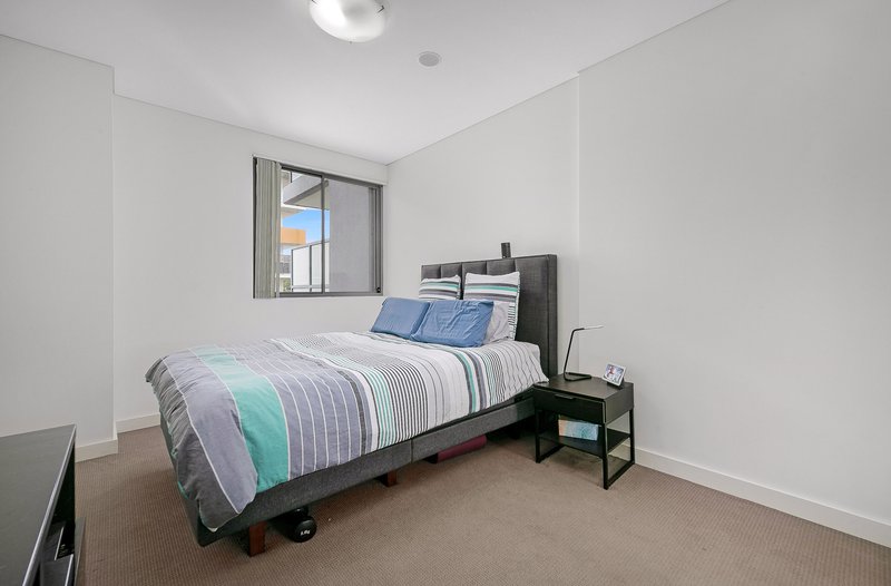 Photo - 704/10-12 French Avenue, Bankstown NSW 2200 - Image 5