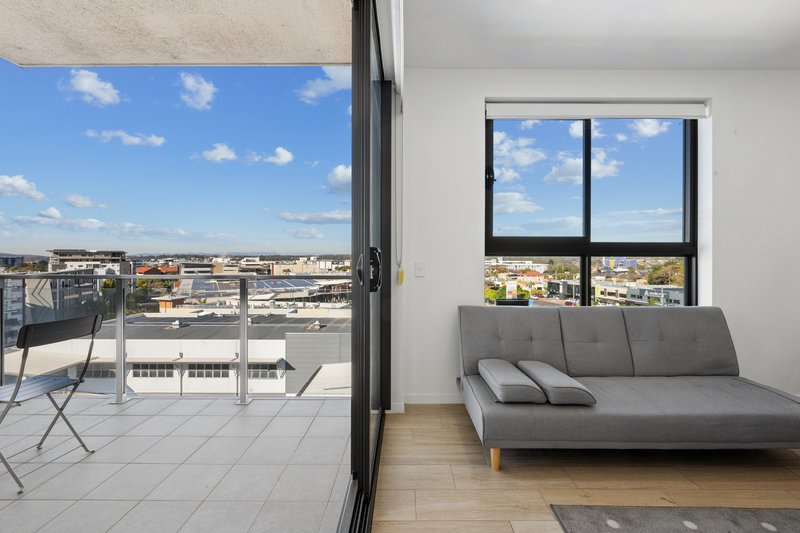 Photo - 704/10-16 Norton Street, Upper Mount Gravatt QLD 4122 - Image 2