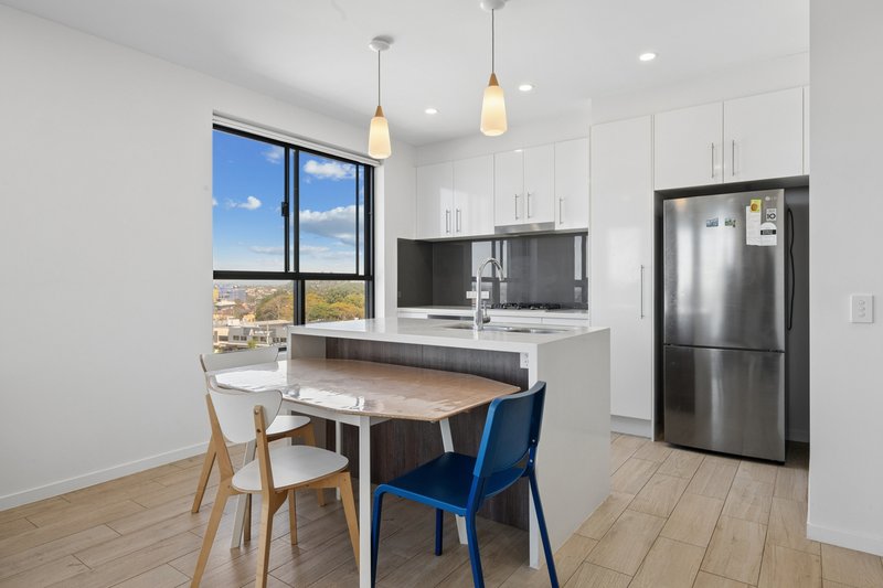 Photo - 704/10-16 Norton Street, Upper Mount Gravatt QLD 4122 - Image 4
