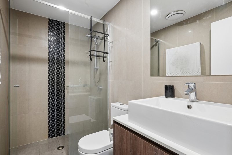 Photo - 704/10-16 Norton Street, Upper Mount Gravatt QLD 4122 - Image 7