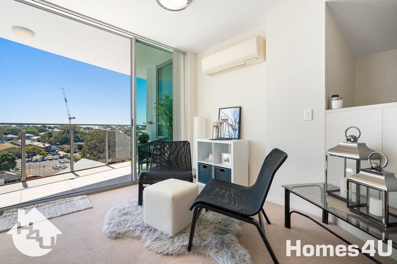 Photo - 704/14 Oxley Avenue, Woody Point QLD 4019 - Image 8