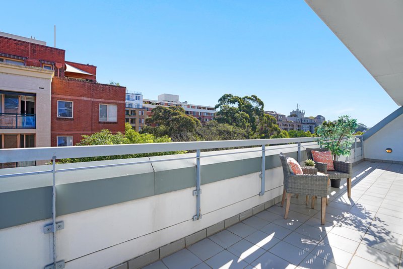 Photo - 704/18-20 Allen Street, Pyrmont NSW 2009 - Image 7