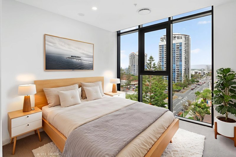 Photo - 704/185 Old Burleigh Road, Broadbeach QLD 4218 - Image 11