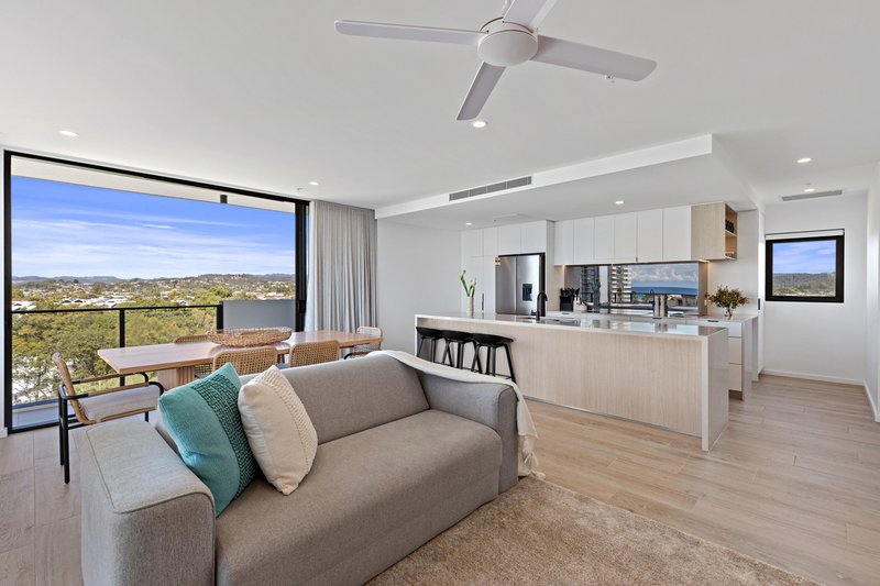 Photo - 704/2 Mawarra Street, Palm Beach QLD 4221 - Image 3