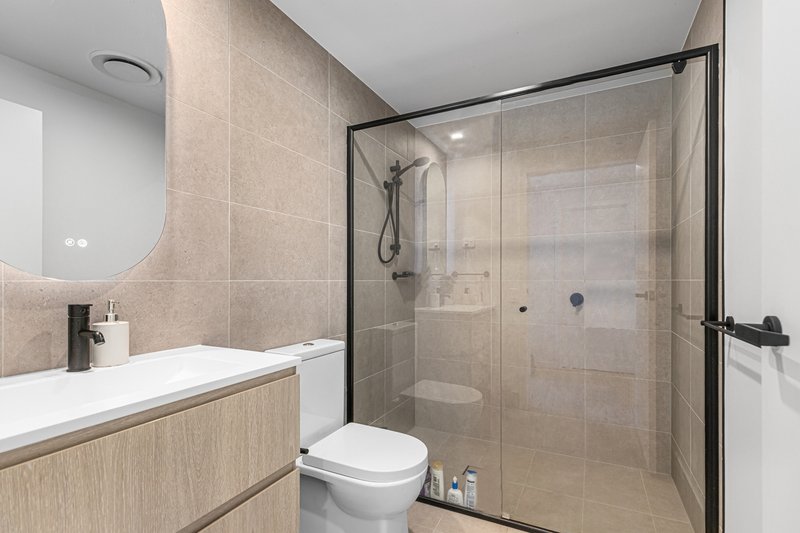 Photo - 704/2 Mawarra Street, Palm Beach QLD 4221 - Image 11