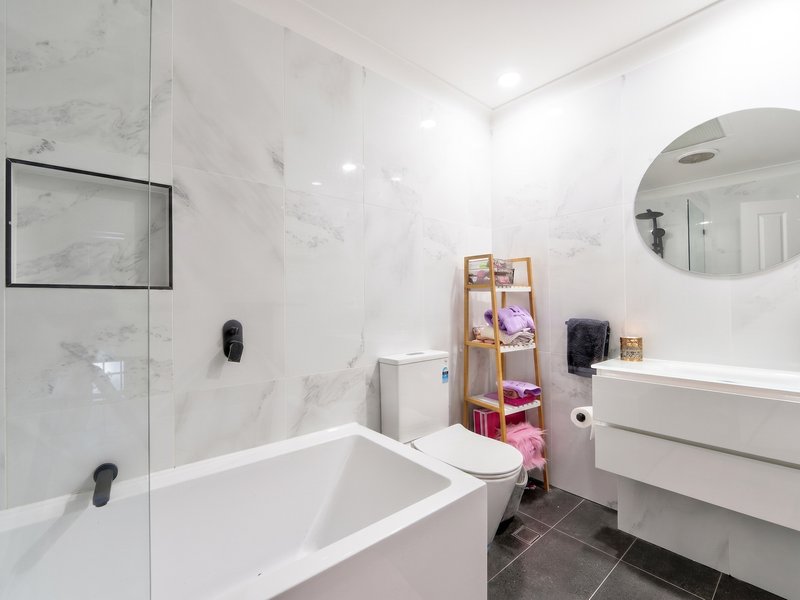 Photo - 704/22-34 Glenside Drive, Robina QLD 4226 - Image 16
