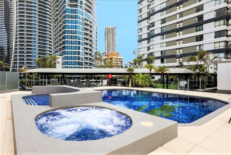 Photo - 704/3 Orchid Avenue, Surfers Paradise QLD 4217 - Image 9