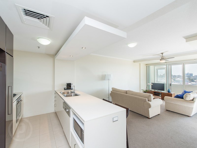 Photo - 7043/7 Parkland Boulevard, Brisbane City QLD 4000 - Image 3