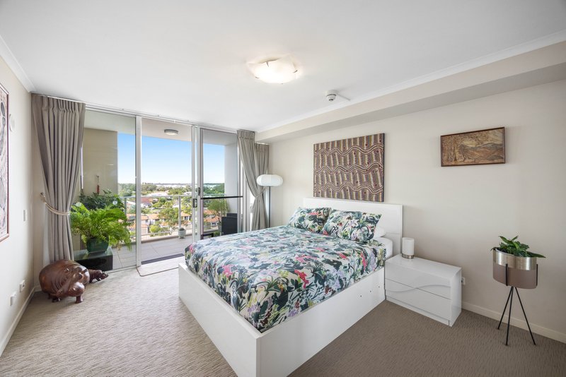 Photo - 704/38 Mahogany Drive, Pelican Waters QLD 4551 - Image 9