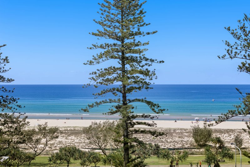 Photo - 704/4-10 Douglas Street, Coolangatta QLD 4225 - Image 15