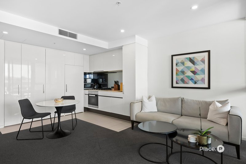 Photo - 704/50-54 Hudson Road, Albion QLD 4010 - Image 4