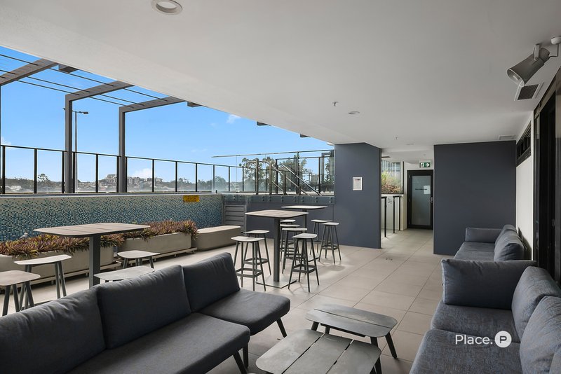Photo - 704/50-54 Hudson Road, Albion QLD 4010 - Image 14