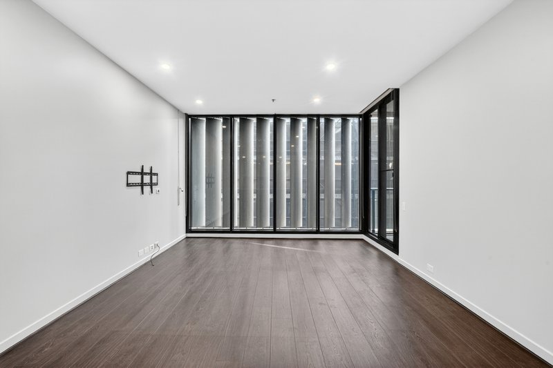Photo - 704/70 Queens Road, Melbourne VIC 3004 - Image 10