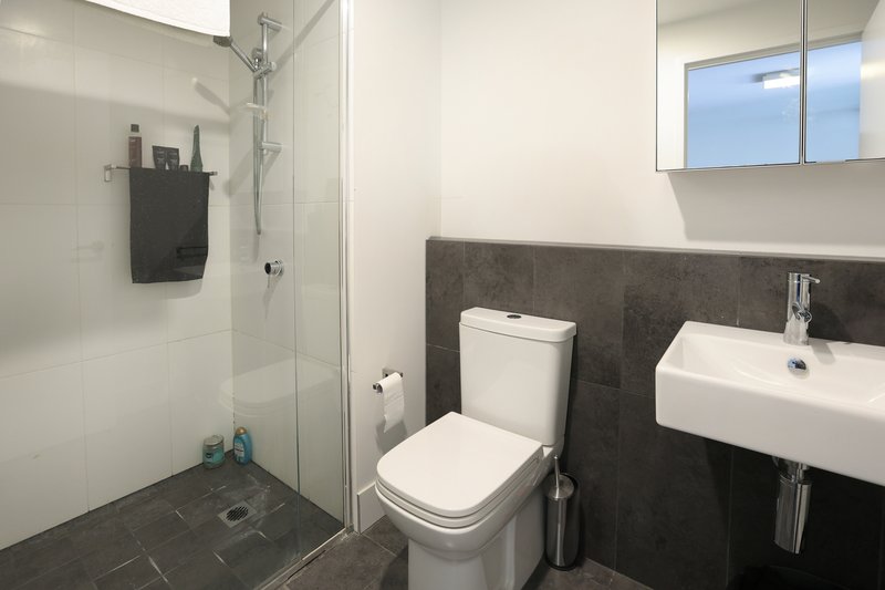 Photo - 704/9 Machinery Street, Bowen Hills QLD 4006 - Image 10