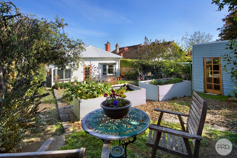 Photo - 704A Neill Street, Soldiers Hill VIC 3350 - Image 16