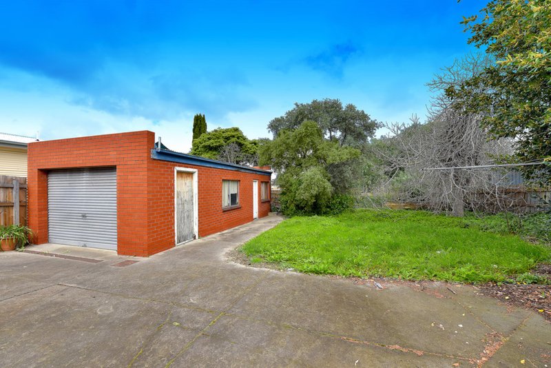 Photo - 705 Pascoe Vale Road, Glenroy VIC 3046 - Image 9