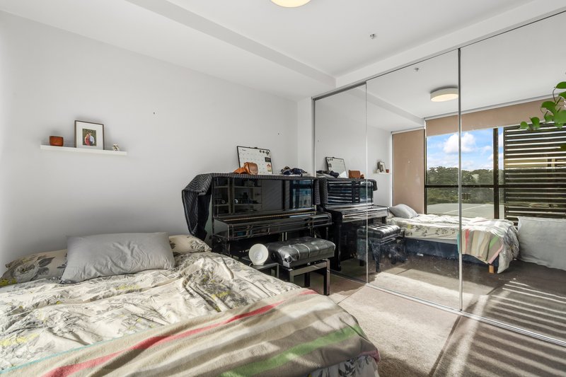Photo - 705/11 Flockhart Street, Abbotsford VIC 3067 - Image 4