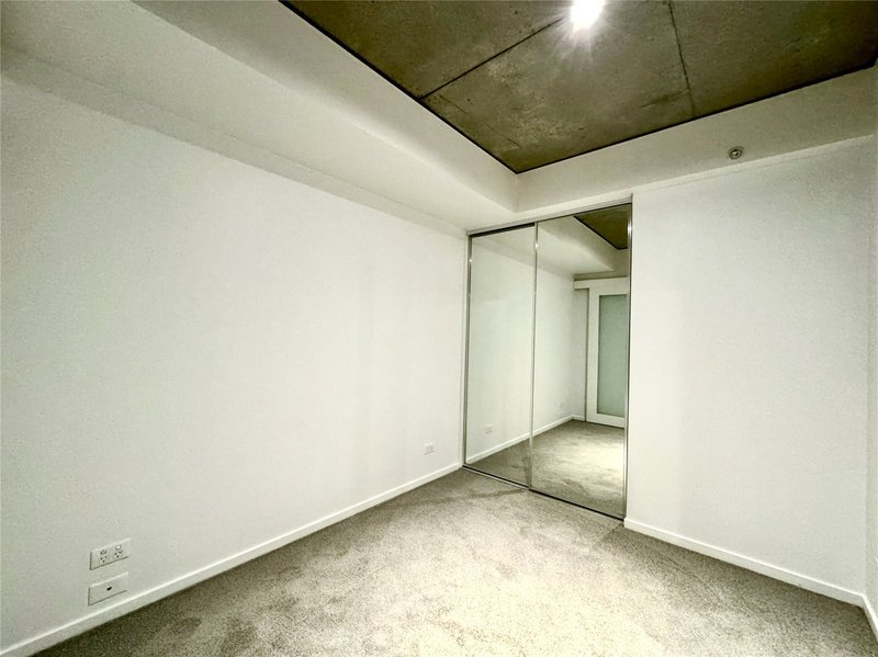 Photo - 705/17 Singers Lane, Melbourne VIC 3000 - Image 4