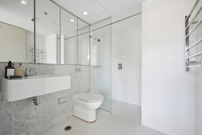 Photo - 705/2A Elizabeth Bay Road, Elizabeth Bay NSW 2011 - Image 6