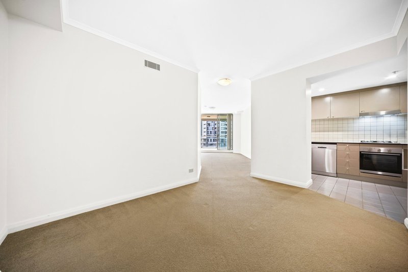 Photo - 705/2b Help Street, Chatswood NSW 2067 - Image 6